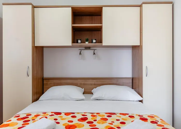 Apartment Krslovic *